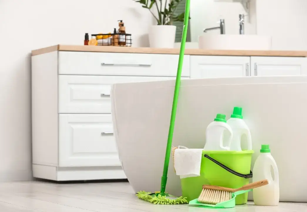 Eco-friendly cleaning products and supplies representing Green Cleaning services by Peachy Cleaning Solutions.